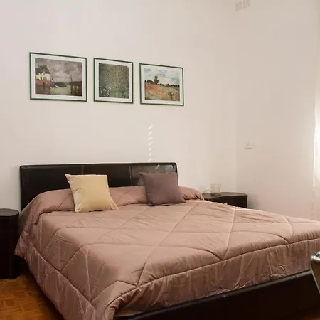 Bed & Breakfast Easy House *