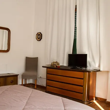 Easy House Couette-café Naples