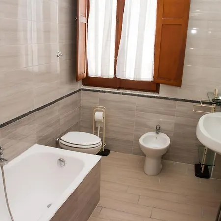 Easy House 3* Nápoles